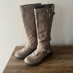 Kenneth Cole Reaction Tough Bet Riding Faux Suede Boot Size 6.5